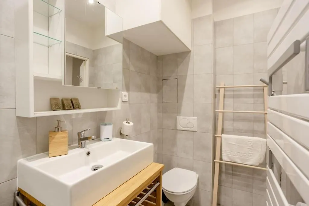 Apartment Appartement Cosy Proche Beaubourg Paris France